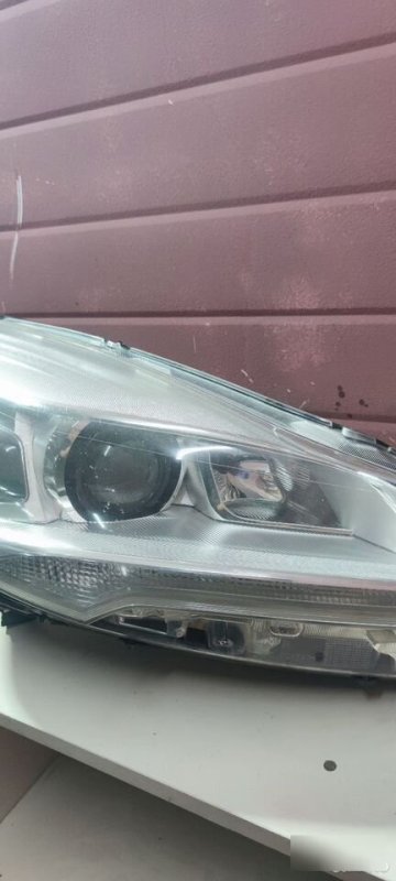 Фара Ford Kuga 2 — изображение 2