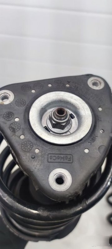 Стойки Ford Kuga 2 — изображение 6