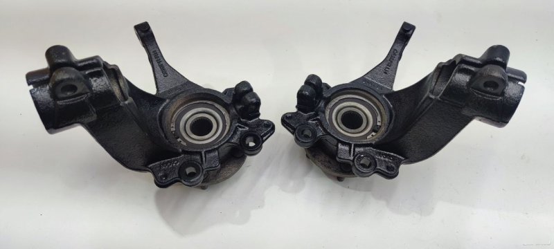 Кулак поворотный Ford Kuga 2