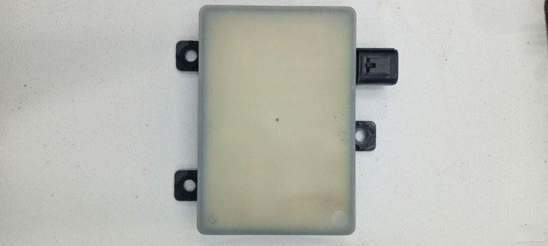 Датчик слепой зоны Land Rover Range Rover Evoque — изображение 4