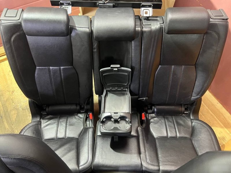 Салон сиденья Land Rover Discovery sport — изображение 2