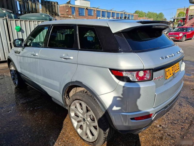 Автомобиль на запчасти Land Rover Range Rover Evoque — изображение 2