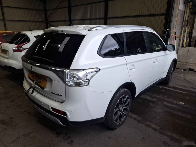 Авто на запчасти Mitsubishi Outlander 3 — изображение 2